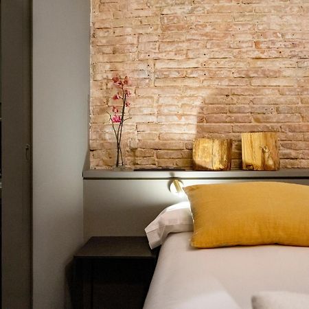 Hostal Porxos Garden Barcelona Exterior photo